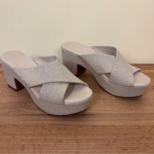 Chocolat Blu Crisscross Platform fabric  Sandals in Pale Beige size 7.5